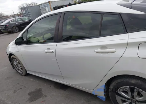 2016 Toyota Prius Two Eco z USA, uszkodzony, nr VIN JTDKARFUXG3017210